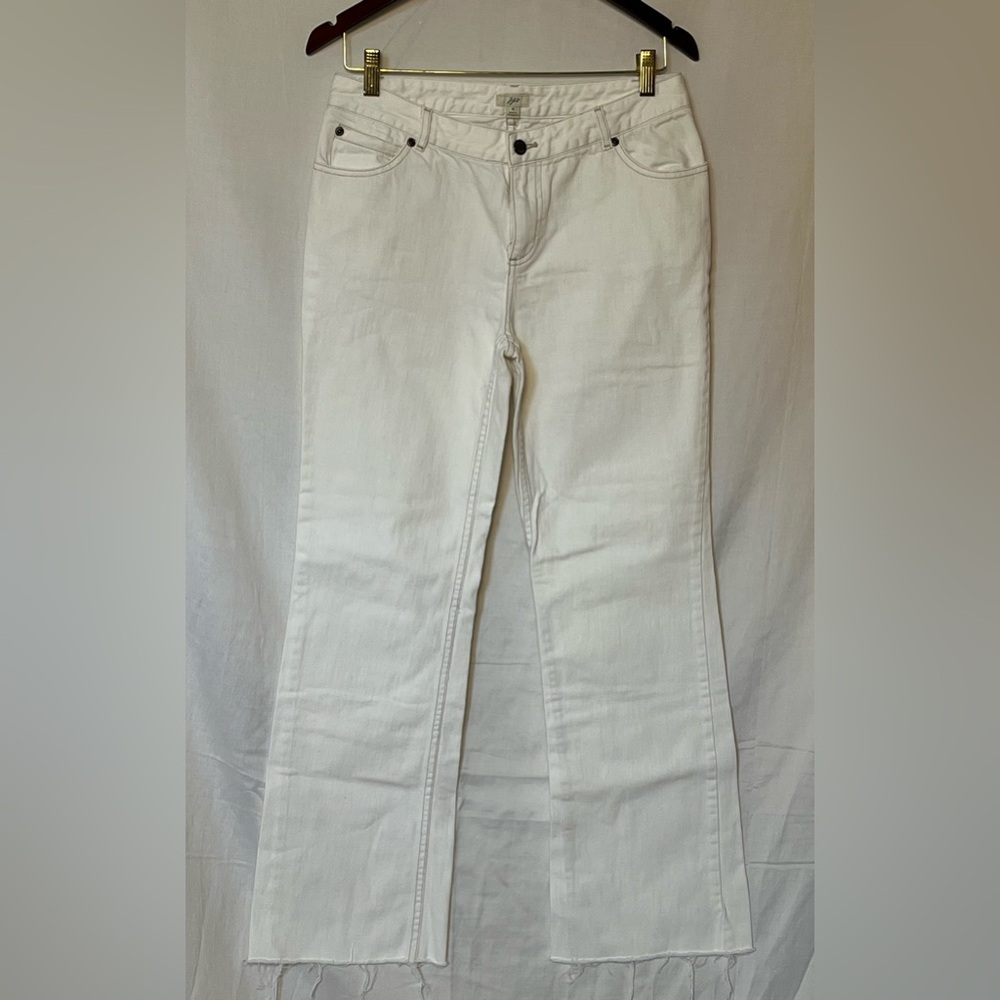 Preowned- J Jill Wide Leg Jeans with Raw Hem - White - Sz 6